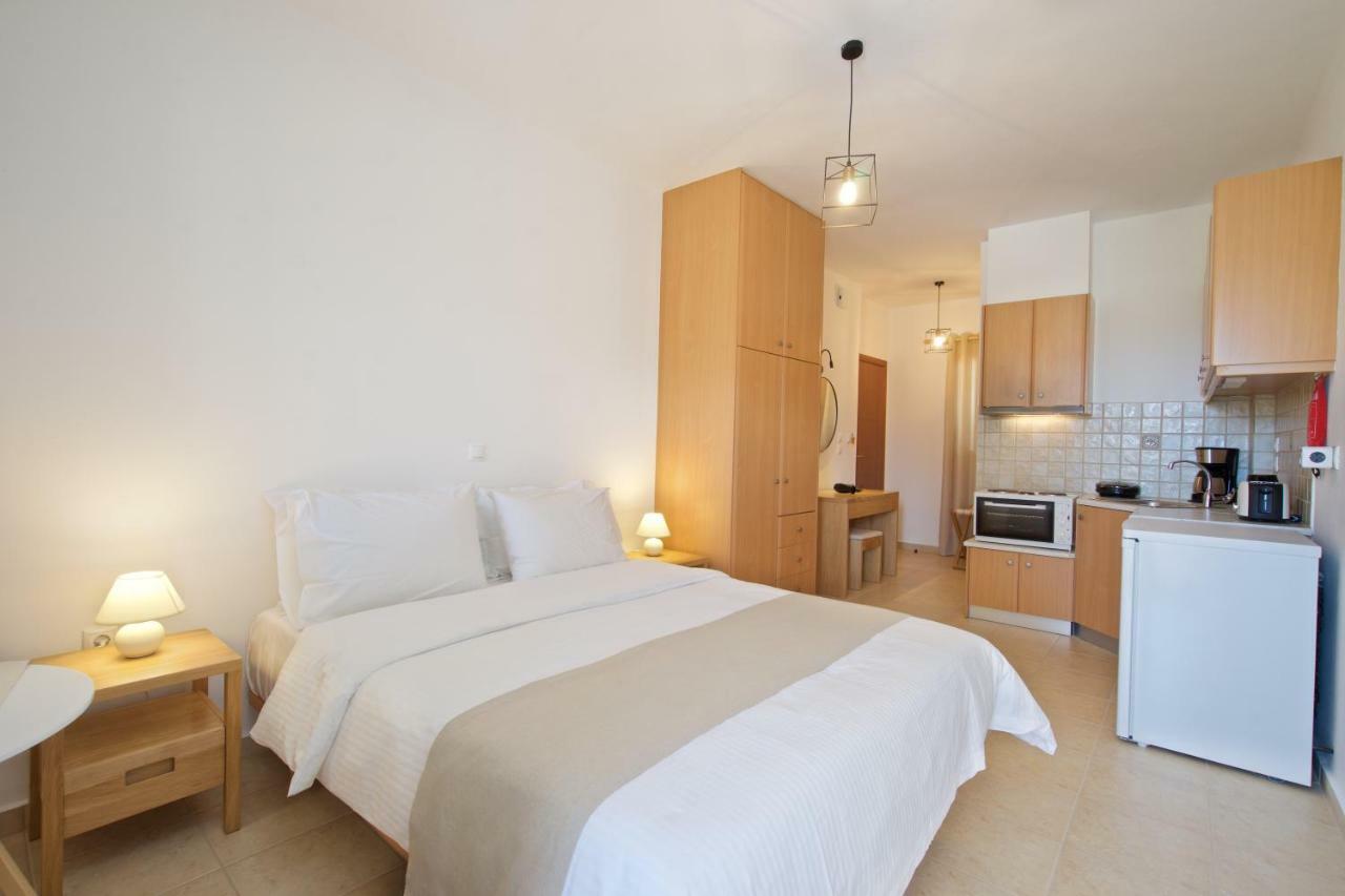 Nefeli Apartments Айя-Евфимия Экстерьер фото